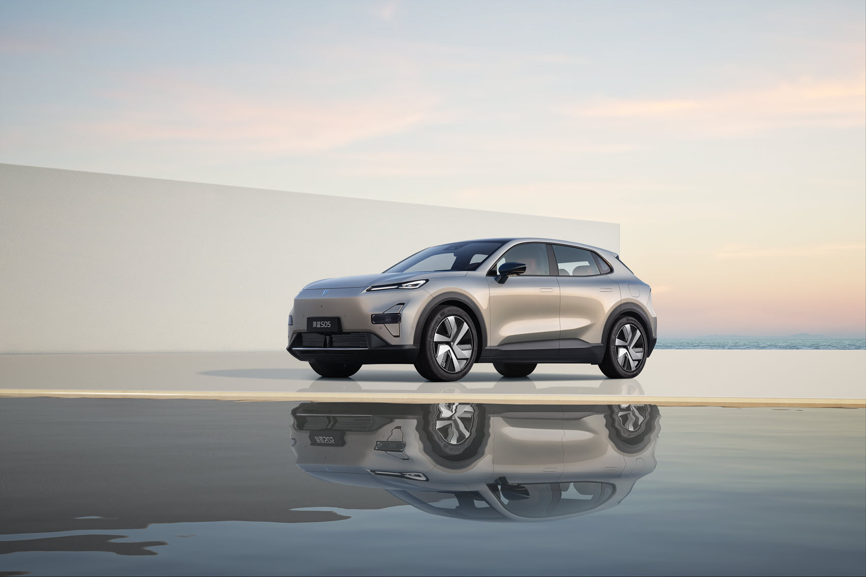 S05 16 长安深蓝S 图库 左前金